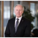 Aki Lindén, finsk minister