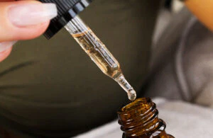 CBD-olja. Foto: Evopure CBD /CC BY 3.0