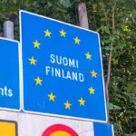 Finsk gränsskylt