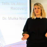 Mulka Nišićs föreläser.